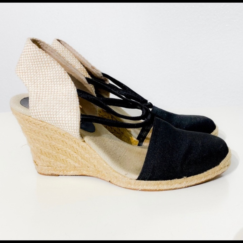 Adrienne Vittadini Branca Black Wedge Espadrille